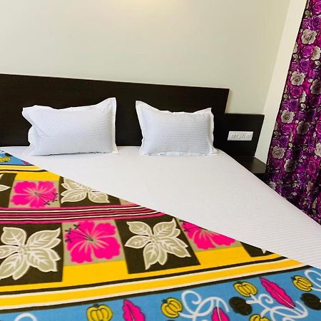 Strategic Inn Пурі Екстер'єр фото