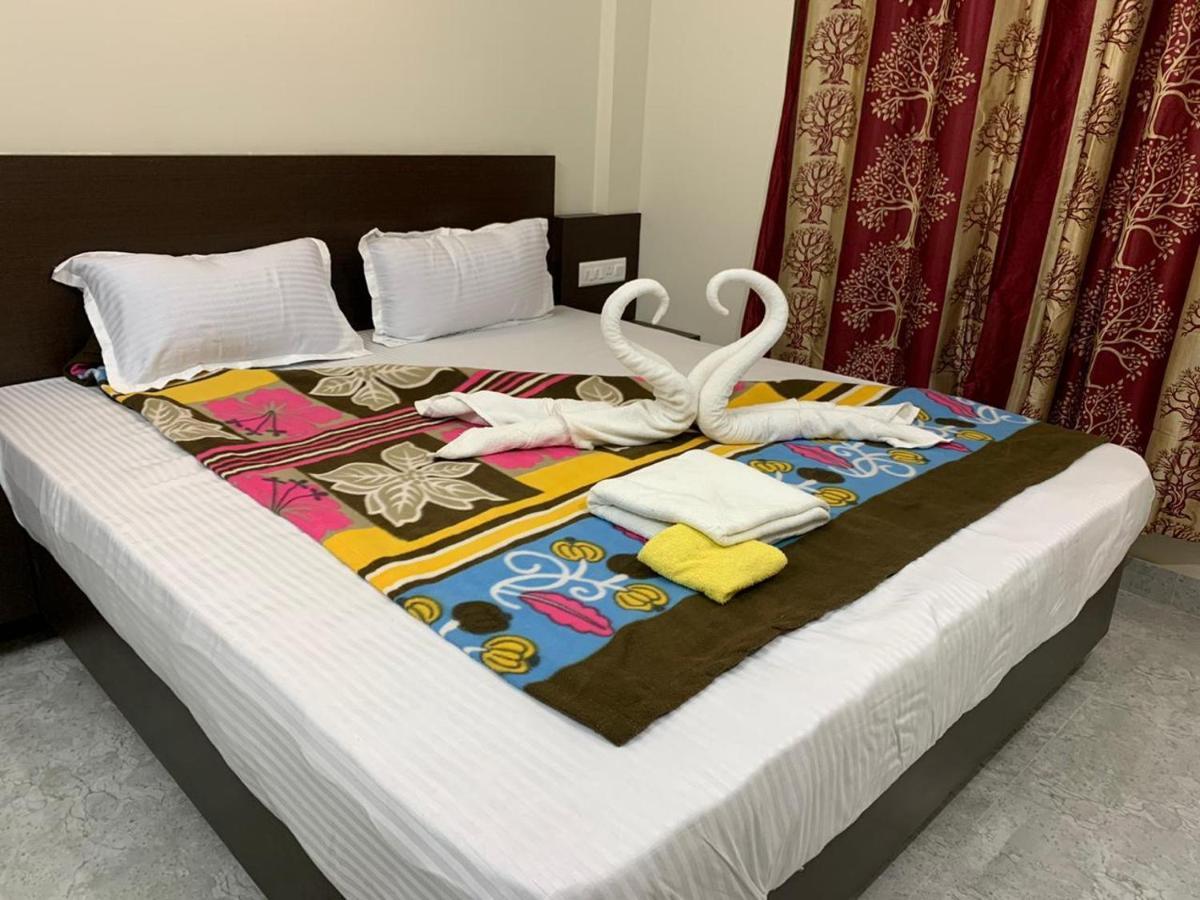 Strategic Inn Пурі Екстер'єр фото
